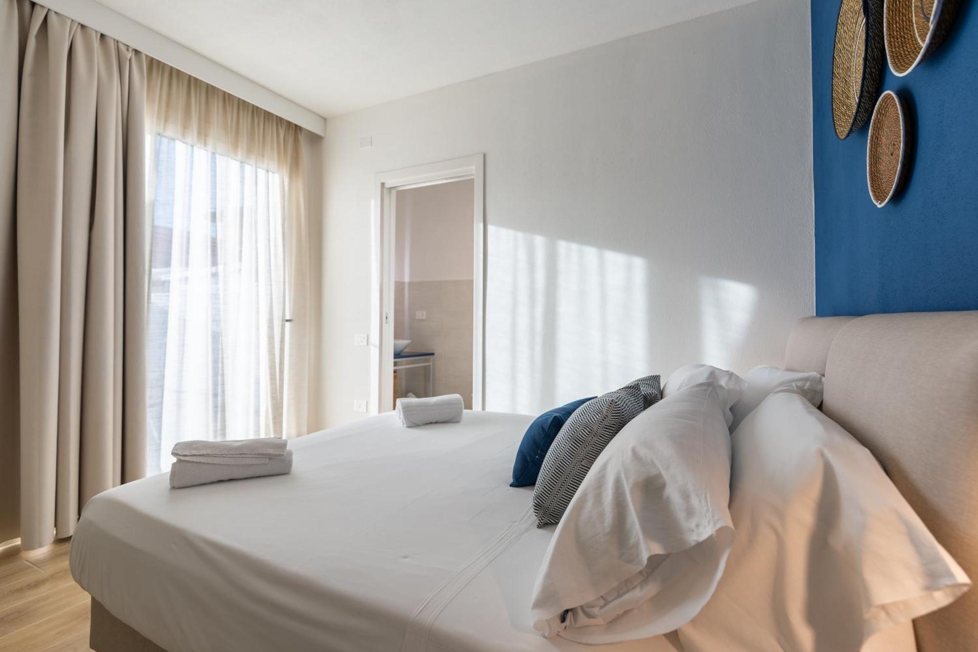 Delphis Pula Rooms Extérieur photo